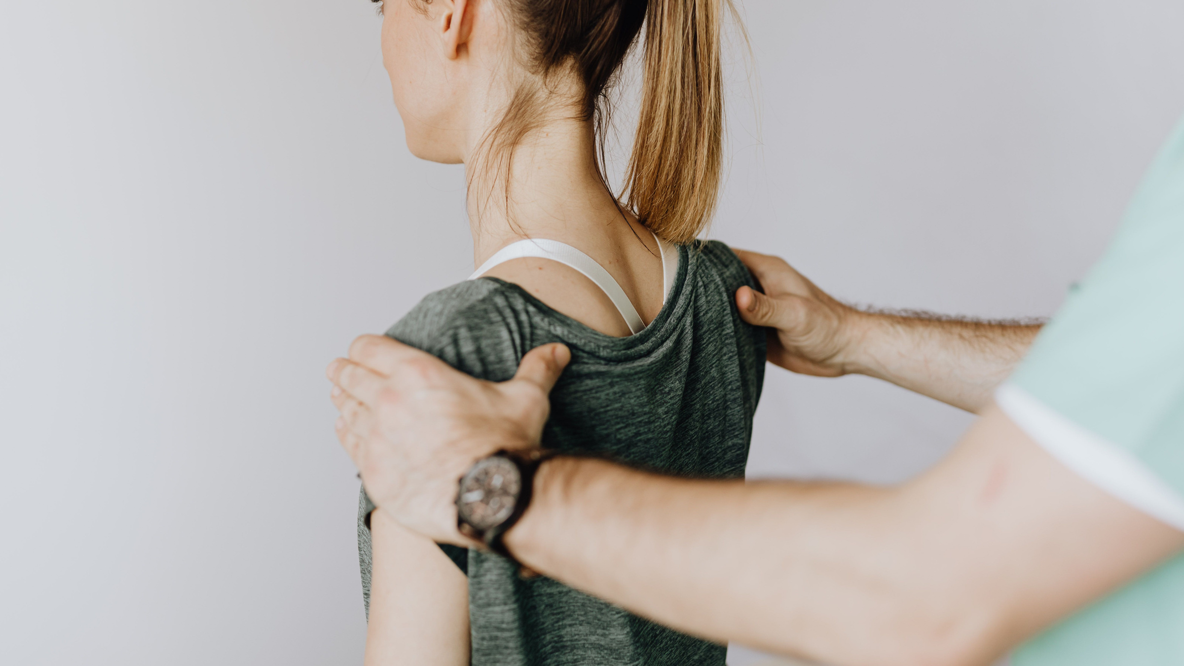 Can a South Austin Chiropractor Help Your Teen's Scoliosis?
